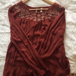 Flowy Blouse with keyhole back